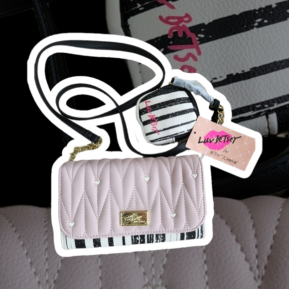 NEW! Betsey Johnson crossbody bag - Picture 9 of 11